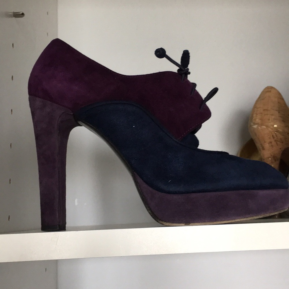 Shoes - Picture 3 of 6